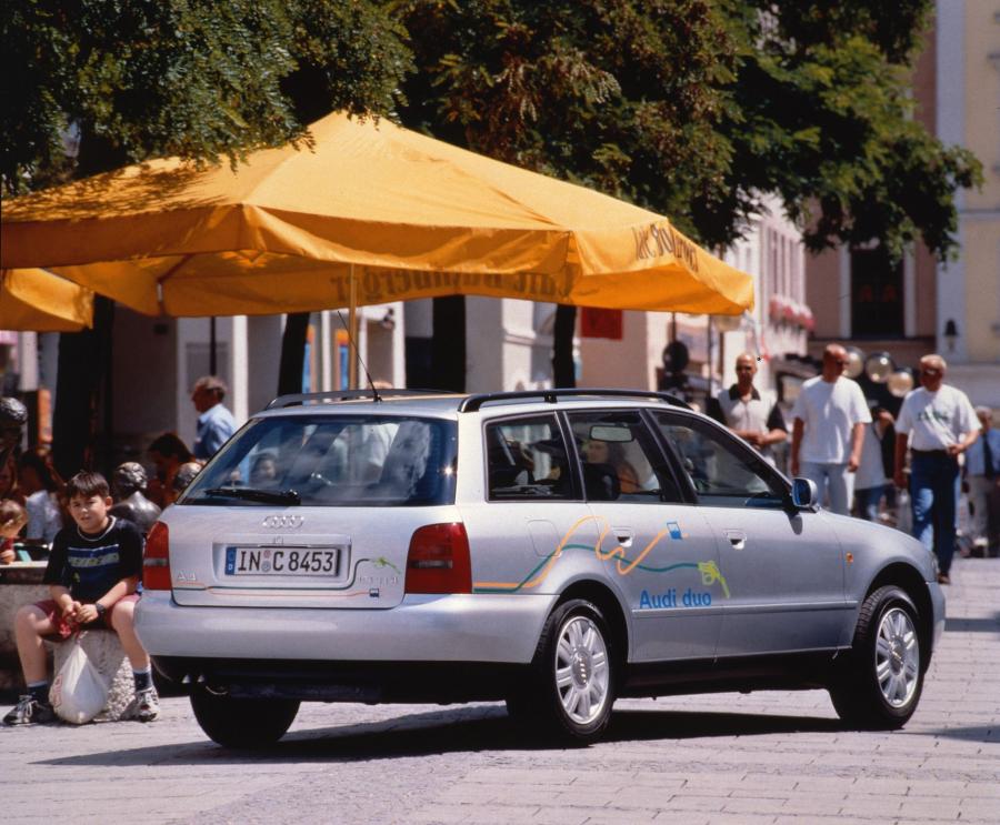 Audi A4 Avant Duo (B5,8D) 1996 года  (фото 2 из 7)